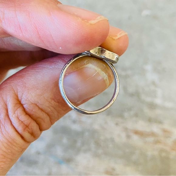 Southwestern Style Sterling Silver Turquoise & Red Coral Chip Inlay Heart Ring - Picture 8 of 13